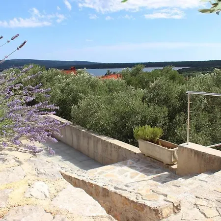 Apartment Comfortable Lavanda In Kornic