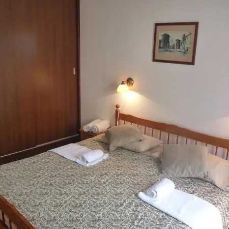Comfortable Lavanda In Apartment Kornic